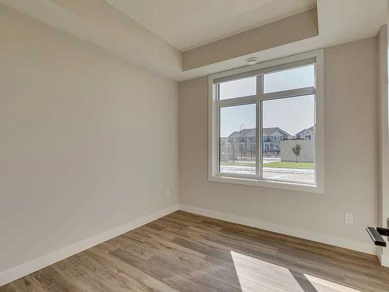 226 Heirloom Grn SE — Photo 12