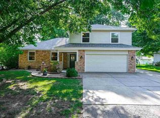 321 S Cardington Cir, Wichita, KS 67209