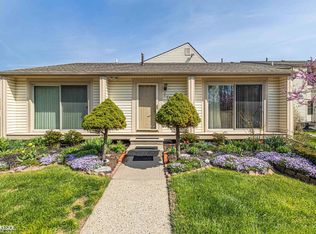 23610 Marlborough Dr, Clinton Township, MI 48036