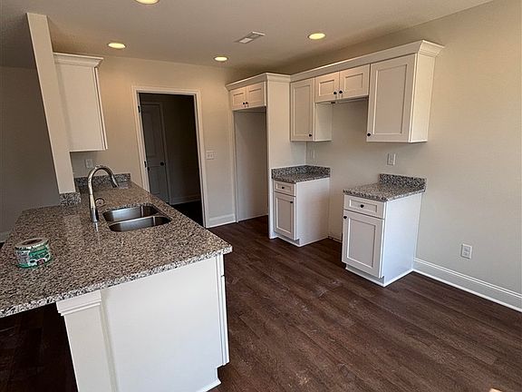 3rd image of 720 Alexander Way