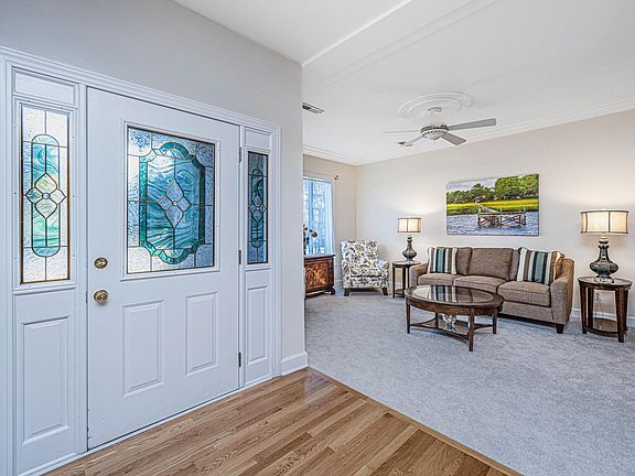 2nd image of 4223 Sawgrass Dr