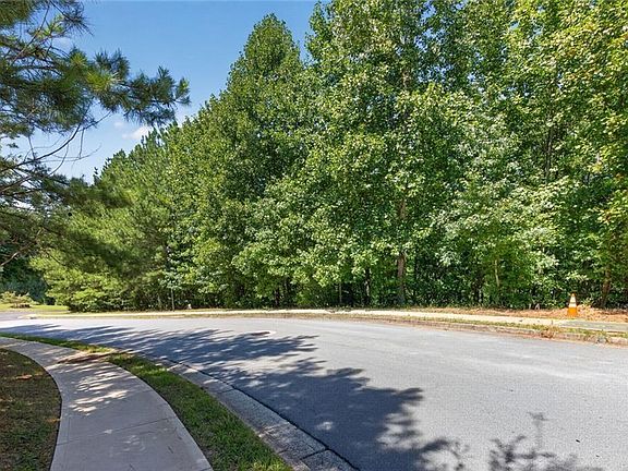 4th image of 1179 Wood Trace Lane