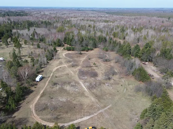 Scharstrom Rd, Manistique, MI 49854