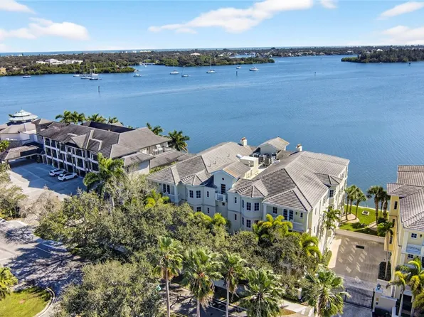 3 Royal Palm Point #2E, Vero Beach, FL 32960