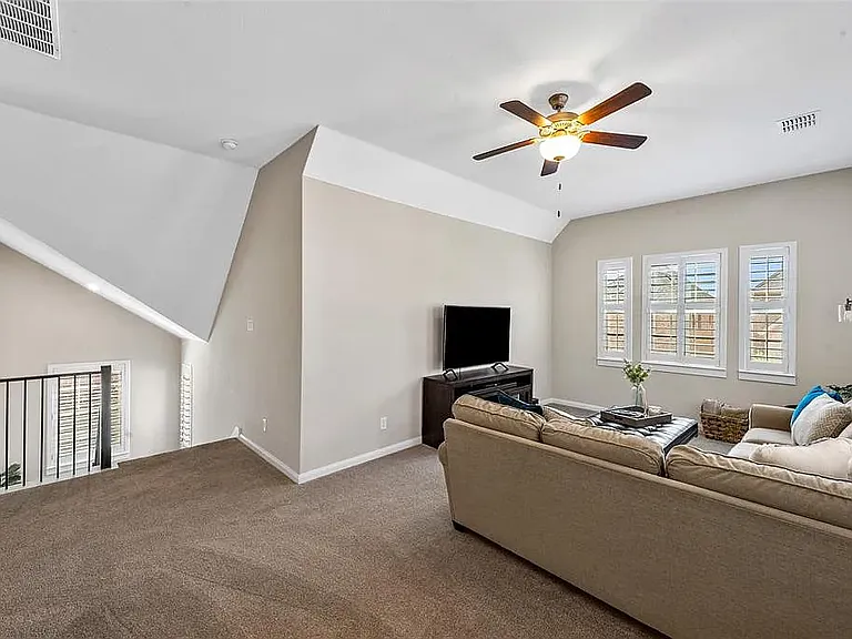 1266 Ocean Breeze Dr — Photo 17
