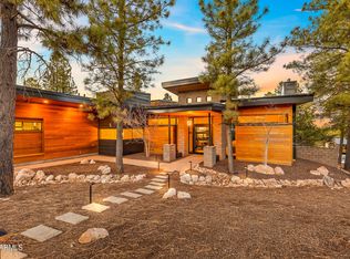 2501 E La Serena Dr, Flagstaff, AZ 86005