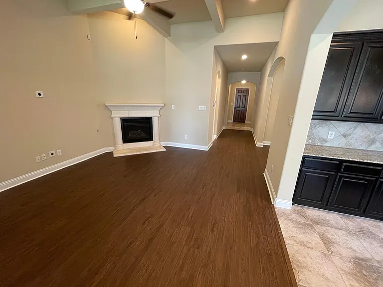 4052 Angelina Dr — Photo 20