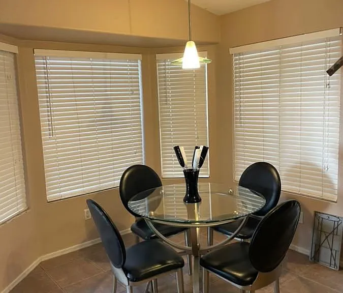 6916 E Lakeview Ave — Photo 4