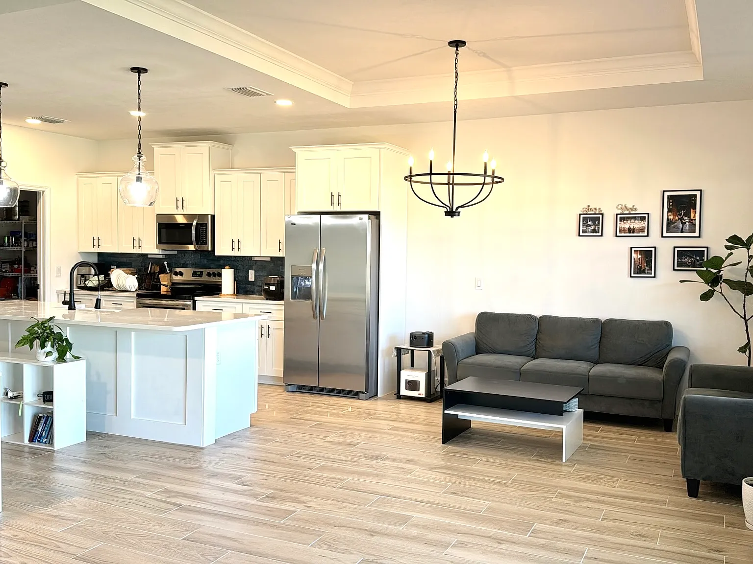 3 bed, 1700 sqft, $2,800 — Photo 2