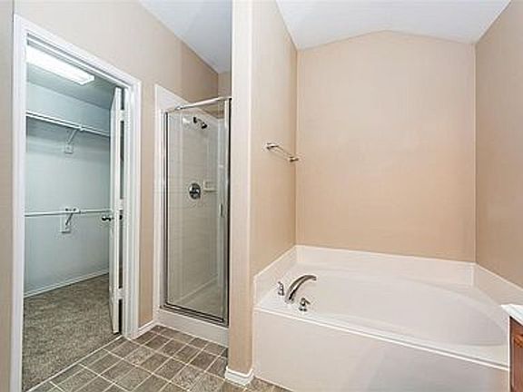 4th image of 1808 Morning Dove Dr