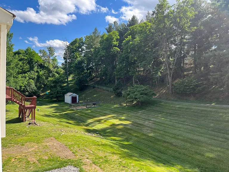 1680 Sleepy Hollow Rd — Photo 66