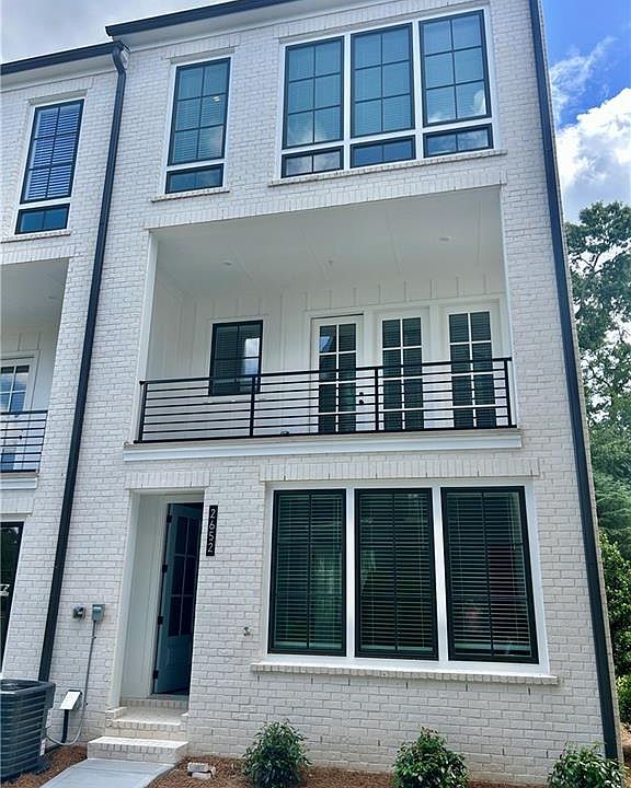 1st image of 2652 Mackintosh Ct #23