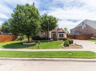 301 Victory Ln, Mansfield, TX 76063
