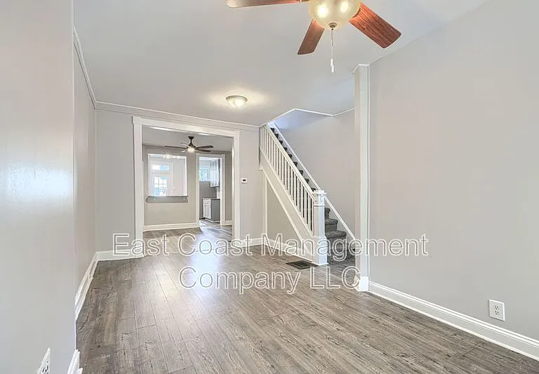 1530 N Rosedale St — Photo 3
