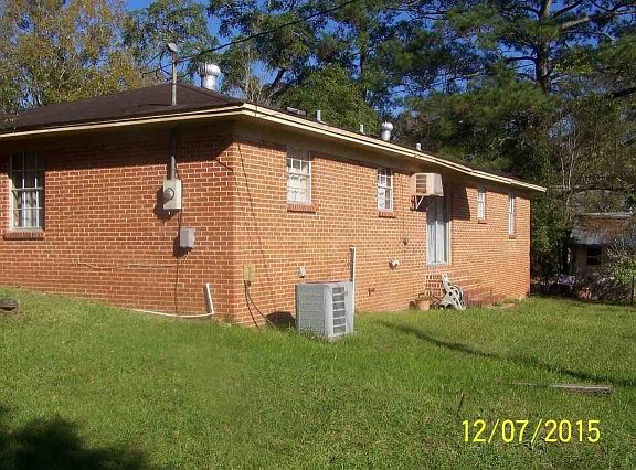 2nd image of 112 E Marion St
