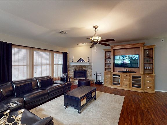 5th image of 705 Chalk Knoll Rd