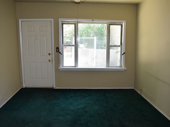 5th image of 3618 N Plainfield Ave