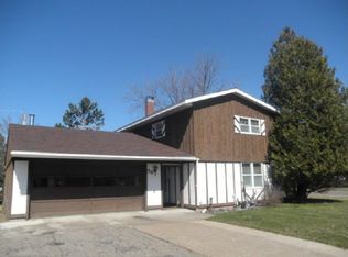 35 Astor Rd, Babbitt, MN 55706