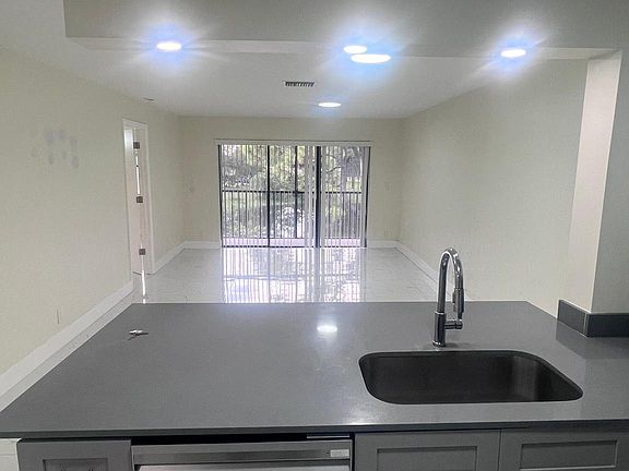 3rd image of 4807 Lake Arjaro Dr Floor 4807