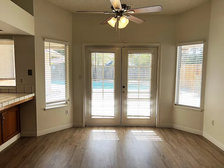 14009 Christella Ct — Photo 11