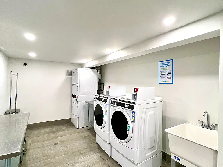165 Concord St #3F — Photo 13