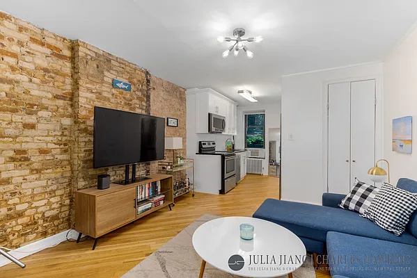 Rented by Douglas Elliman | media 3