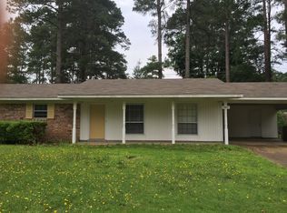1507 E University St, Magnolia, AR 71753