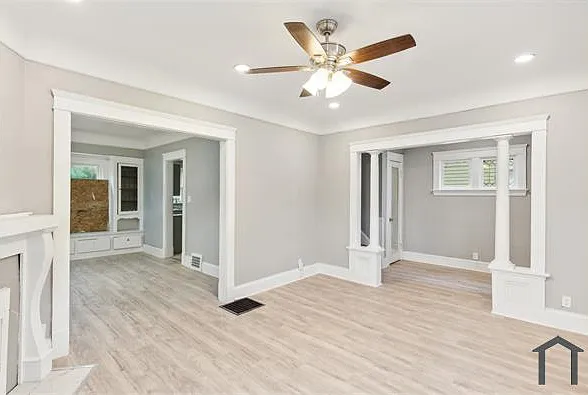 9403 Columbia Ave — Photo 10