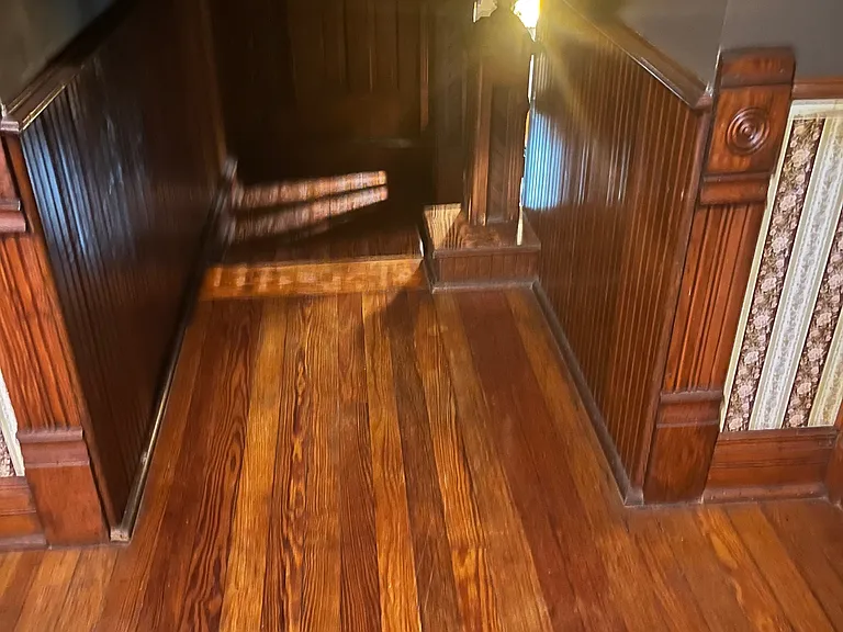 Entrance Way Upstairs