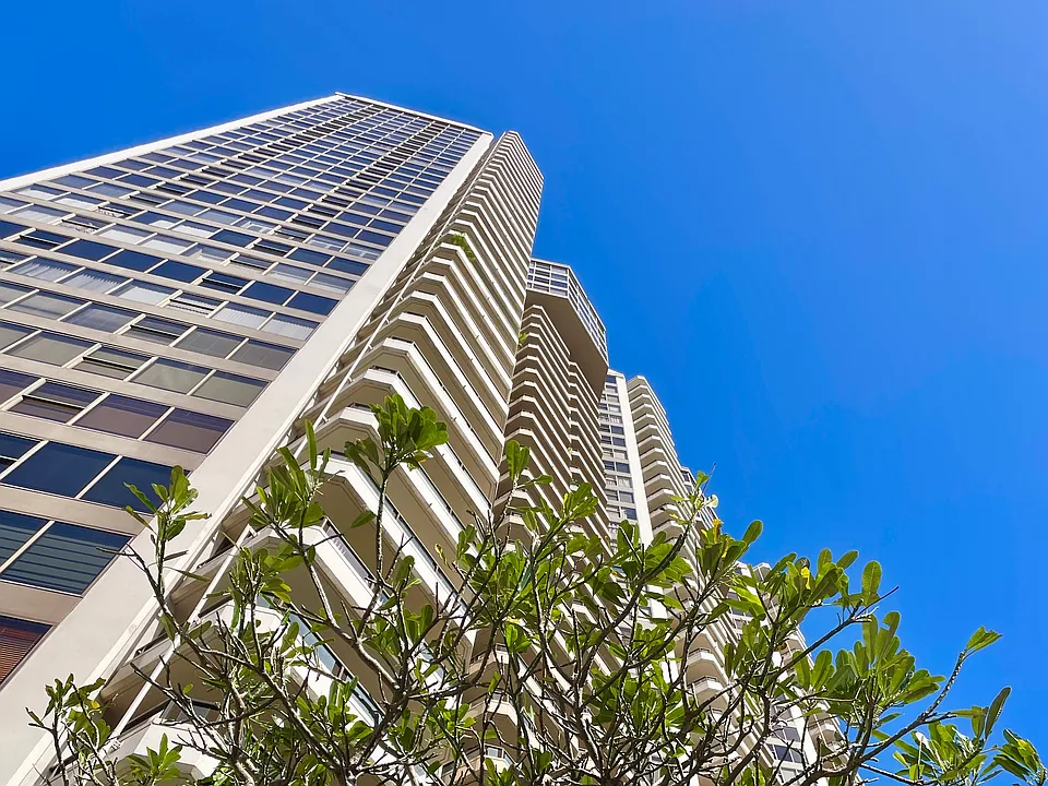 Unobstructed views from the 20th floor of this classic luxury building