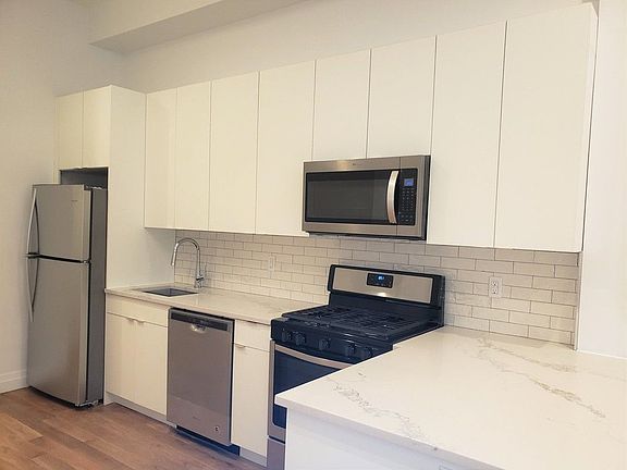 2nd image of 358 W 123rd St #2A