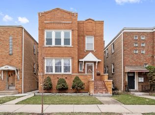 5731 W Addison St, Chicago, IL 60634