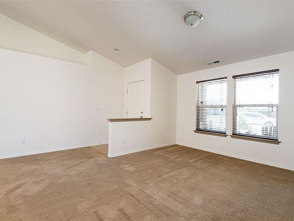 4th image of 6115 Westport Ln