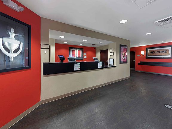 Lobby and Guest Check-in