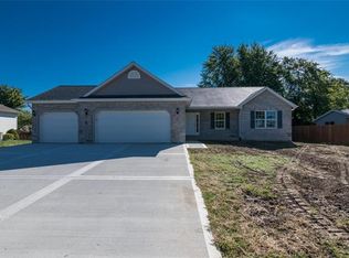 230 Meyer Ave, Hamel, IL 62046