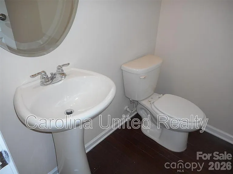 5860 Glassport Ln #504 — Photo 13