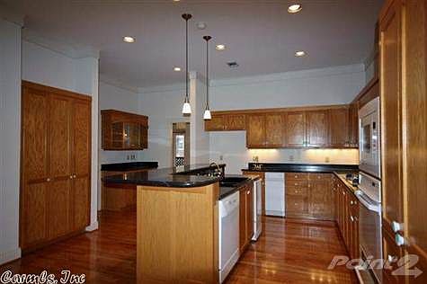 4th image of 11 Saint Johns Pl