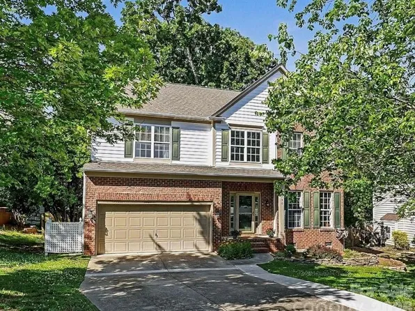 8120 Pelorus Ln, Charlotte, NC 28269
