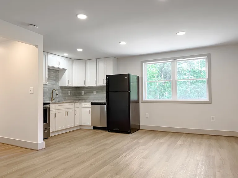 17985 Three Notch Rd #6 — Photo 6