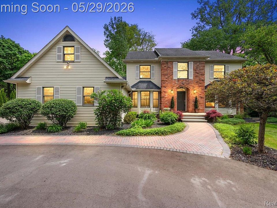 1st image of 46501 Pickford St