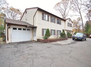 36 Old Turnpike Rd, Nanuet, NY 10954