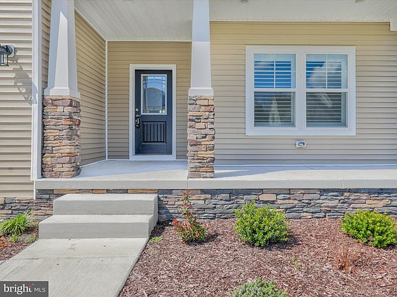 4th image of 25203 Lumberton Dr