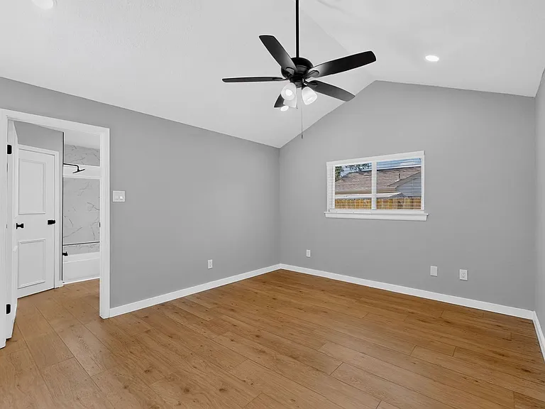 215 Aspenway Dr — Photo 22