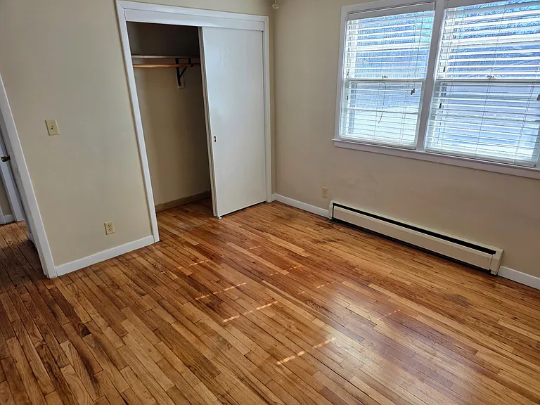 2822 Kingman Blvd — Photo 10