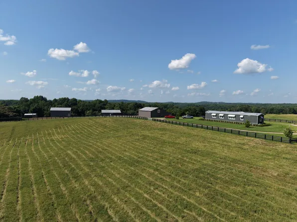 2511 Calvary Ridge Rd, Yosemite, KY 42566