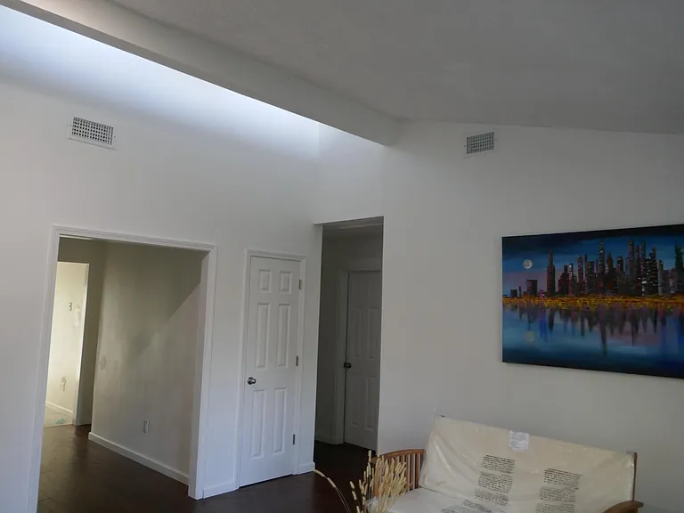 1243 Hanover Pl — Photo 6
