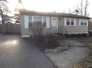 62 Fullerton Ave, Schenectady, NY 12304