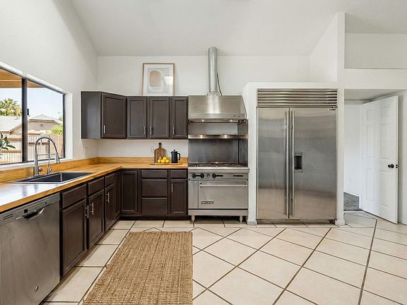3rd image of 4279 W ROCKWOOD Drive