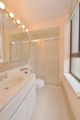 Sold by William Raveis Real Estate | media 8