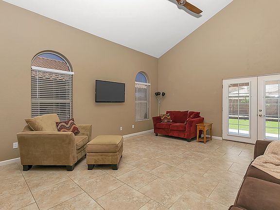 3rd image of 5243 W Piute Ave